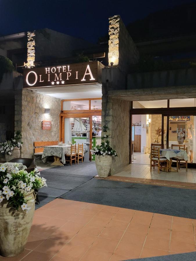 Hotel Olimpia บายาซาร์ดิเนีย ภายนอก รูปภาพ
